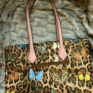 Mezon Butterfly Leopard Print/Pink Tote